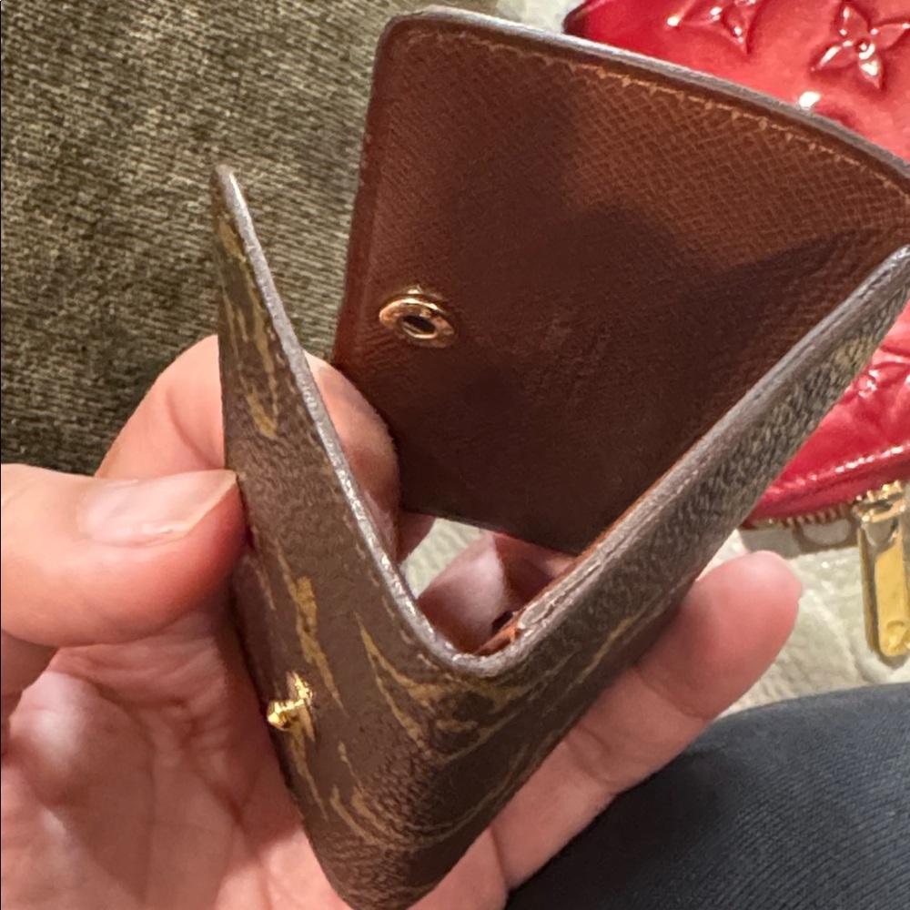 Authentic Key holder! Excellent condition!!!! - Picture 7 of 15
